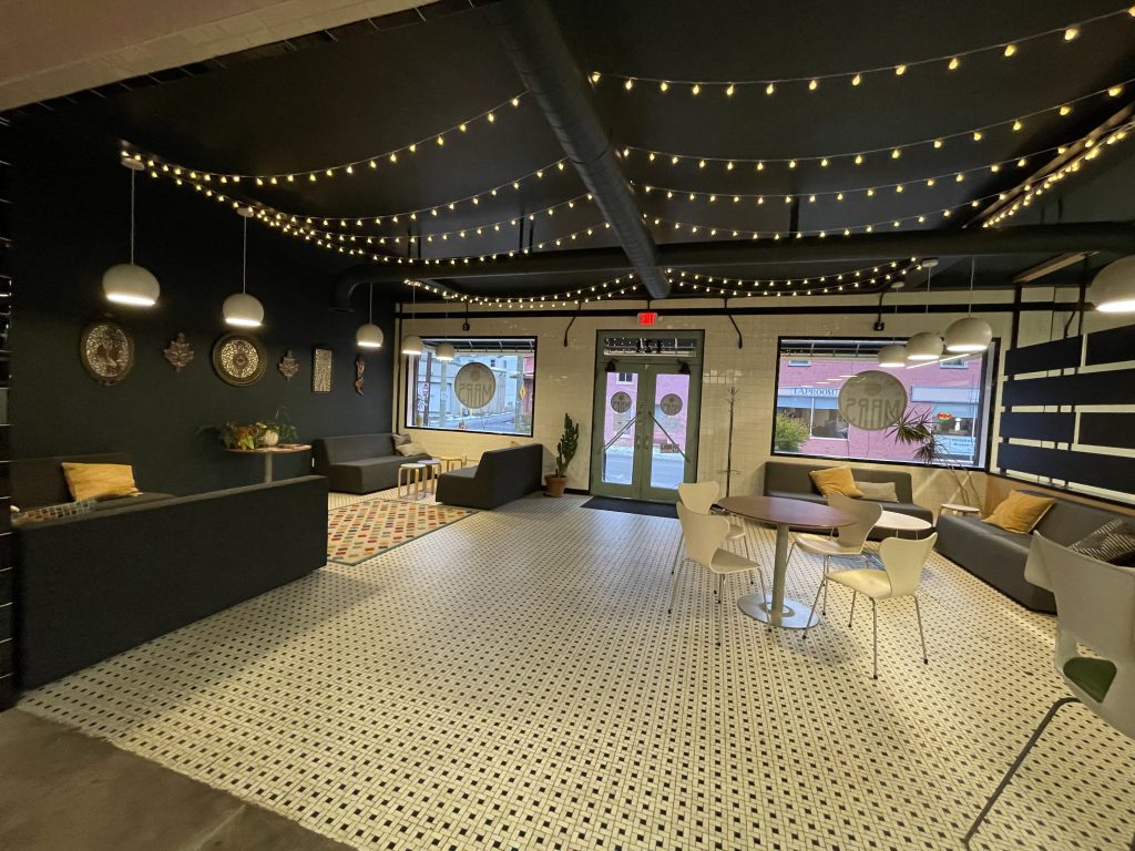 CFM Bar